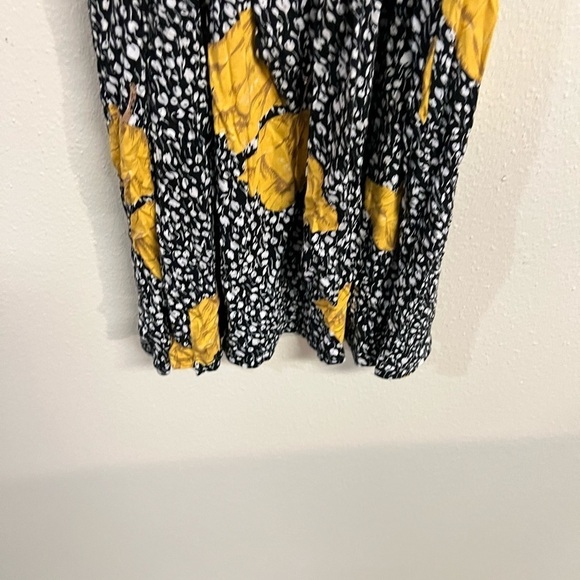 Modcloth Black Yellow Floral Sleeveless Tie Front Mini Dress M - Picture 4 of 8